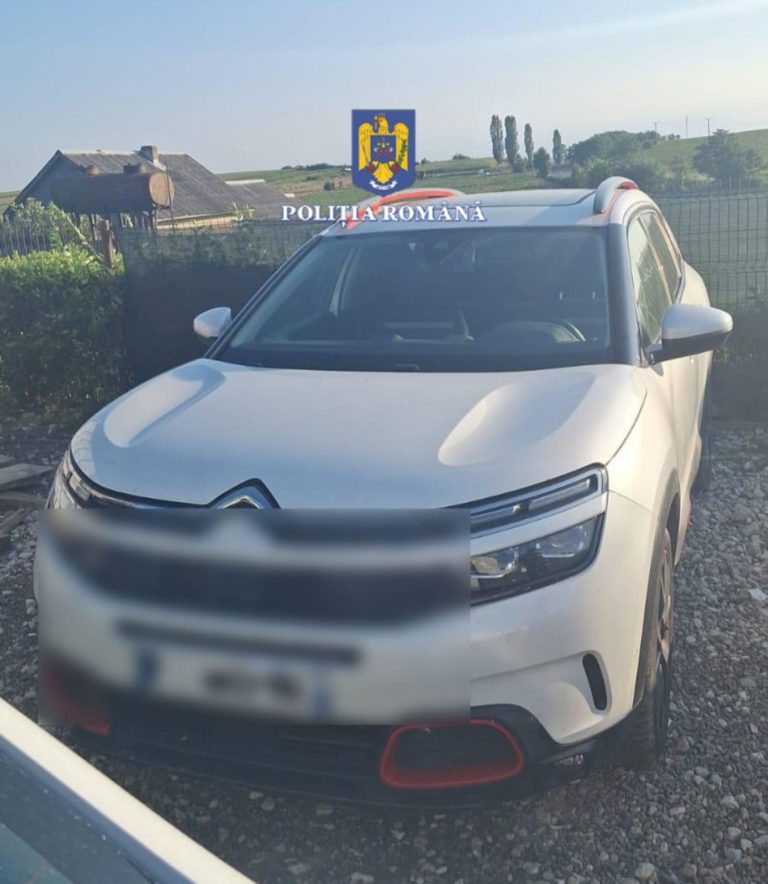 Mașină căutată de autoritățile franceze, depistată de polițiști în Răchiți