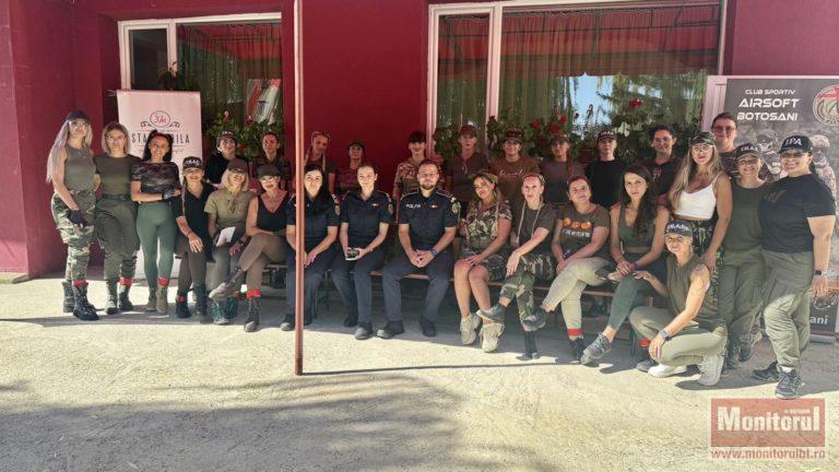 Exerciții militare și lecții de viață: tabăra care învață fetele să spună NU violenței