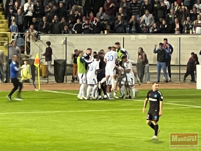 Victorie de colecție. FC Botoșani joacă perfect și aruncă FSCB în criză (VIDEO)
