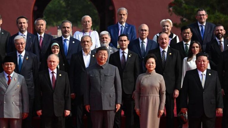 Adrian Năstase și Viorica Dăncilă, prezenți la „summitul dictatorilor” alături de Vladimir Putin