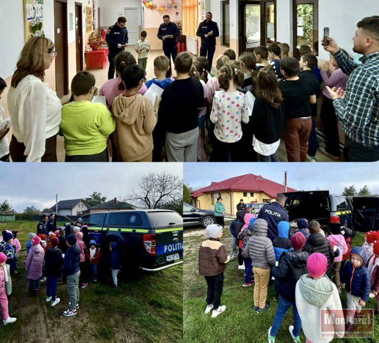 Polițiștii care salvează suflete. Lecție de iubire față de animale pentru elevii din Lunca