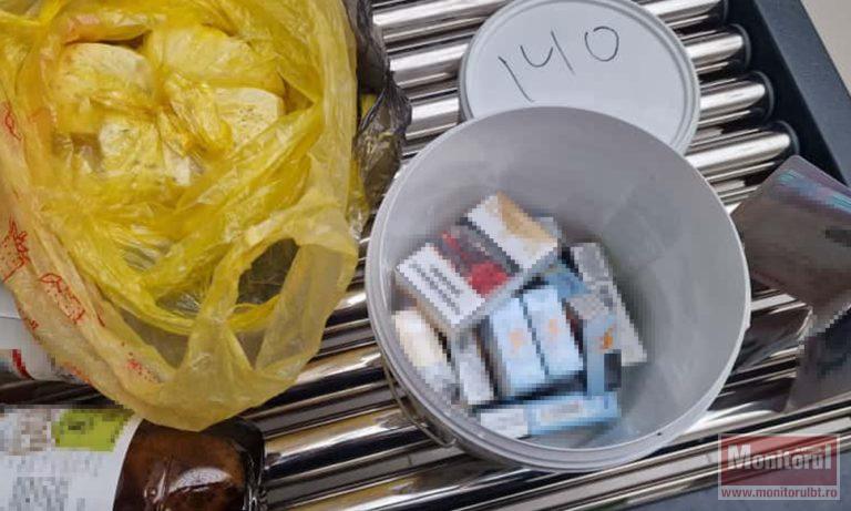 Contrabandă cu gust de brânză! Țigări ascunse în roata de rezervă și printre bucăți de caș la Stânca