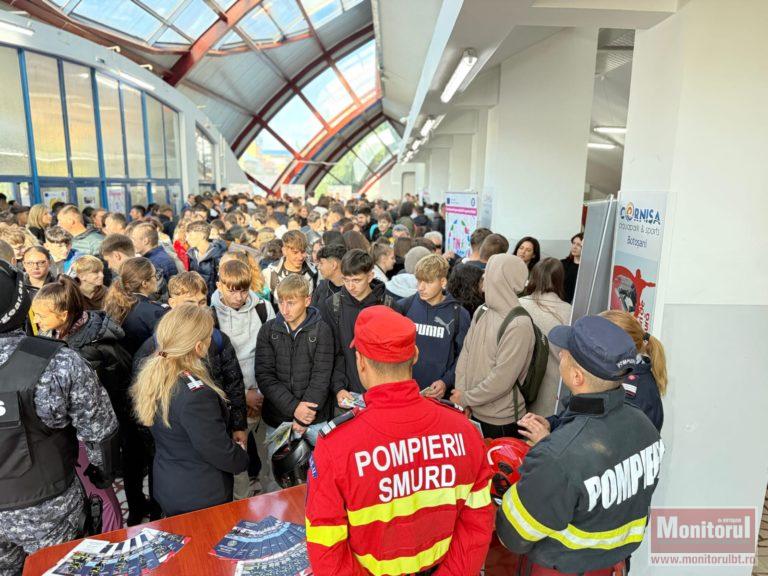 Pompierii au animat Bursa Locurilor de Muncă