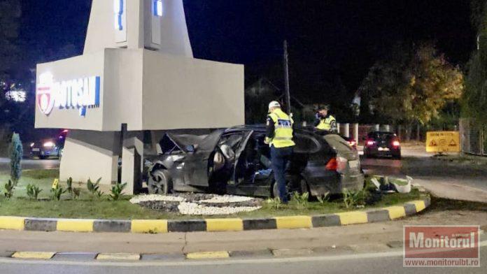 Alcoolemie șocantă pentru șoferul care a luat la țintă un obelisc (VIDEO)