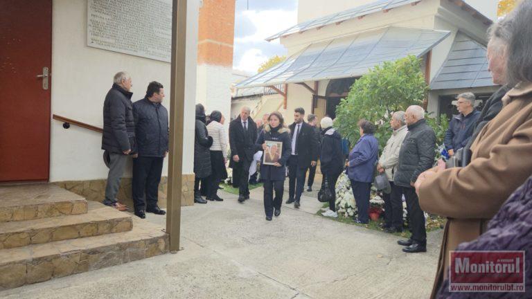 Un om al istoriei a intrat în istorie. Gheorghe Median a fost condus pe ultimul drum (VIDEO)