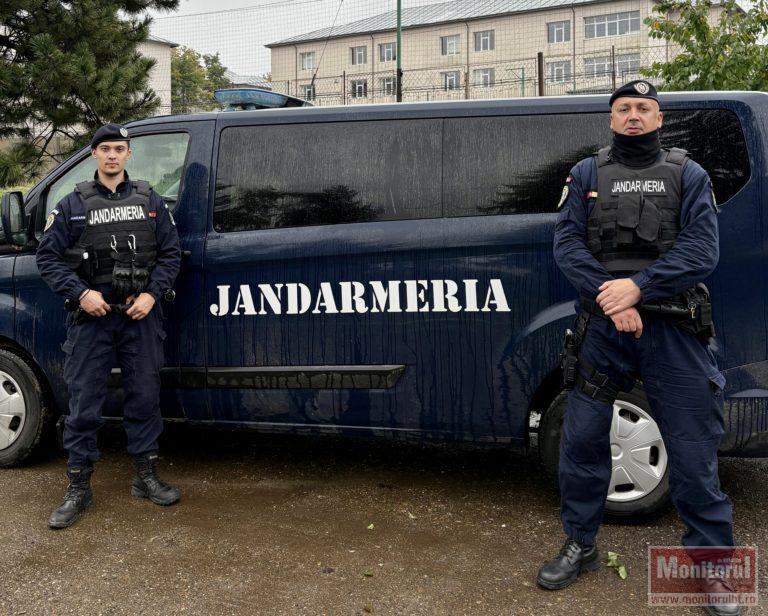 Elev de 15 ani bătut în plină stradă. Agresorul, prins de jandarmi în câteva minute