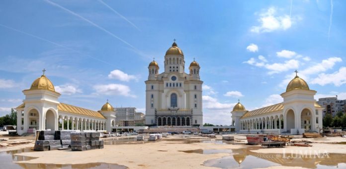 pregatirea-catedralei-mantuirii-neamului-pentru-sfintirea-din-toamna-337416