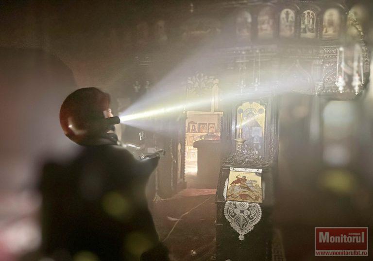 Ce a provocat incendiul de la Catedrala din Dorohoi (VIDEO)