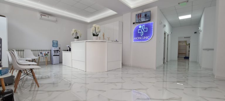 MONCLINIC – Cinci ani de grijă, pasiune și evoluție. Povestea unei echipe care transformă recuperarea medicală în artă și empatie
