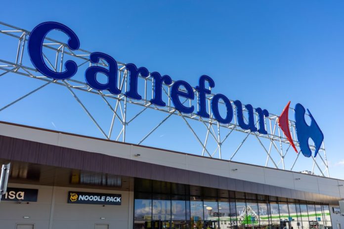 De la cașcavalul de Săveni la pâinea caldă și legume de sezon: ce bunătăți moldovenești găsim în Carrefour Botoșani