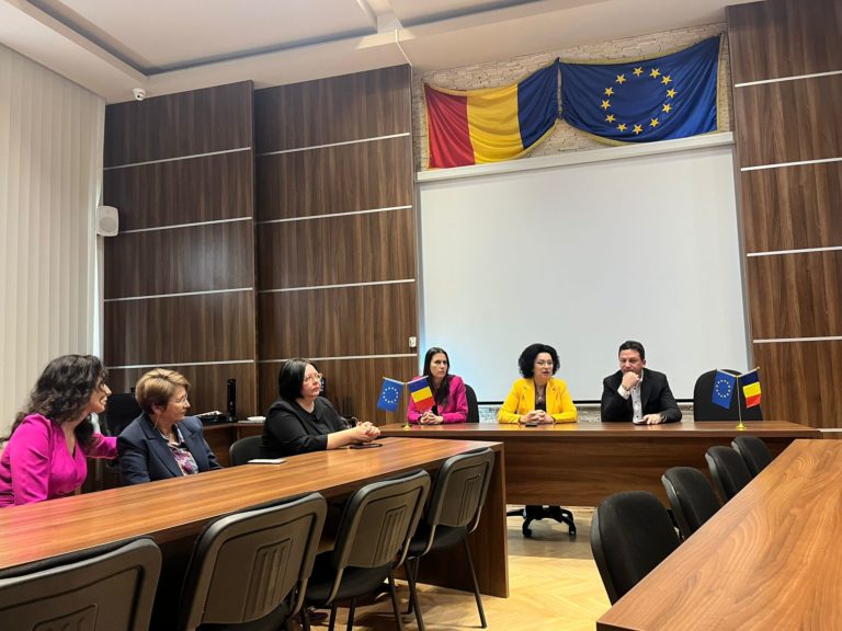 Întâlnire la IȘJ Botoșani cu reprezentant al Guvernului pe tema provocărilor din sistemul de educație