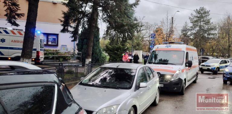 Accident grav de muncă la Laurian. Două ambulanțe și poliția la fața locului