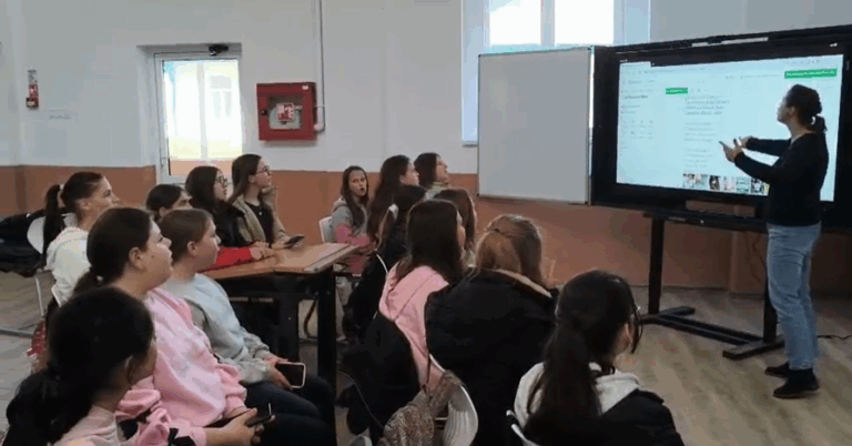 Repetiții pentru sărbători la Pomârla.