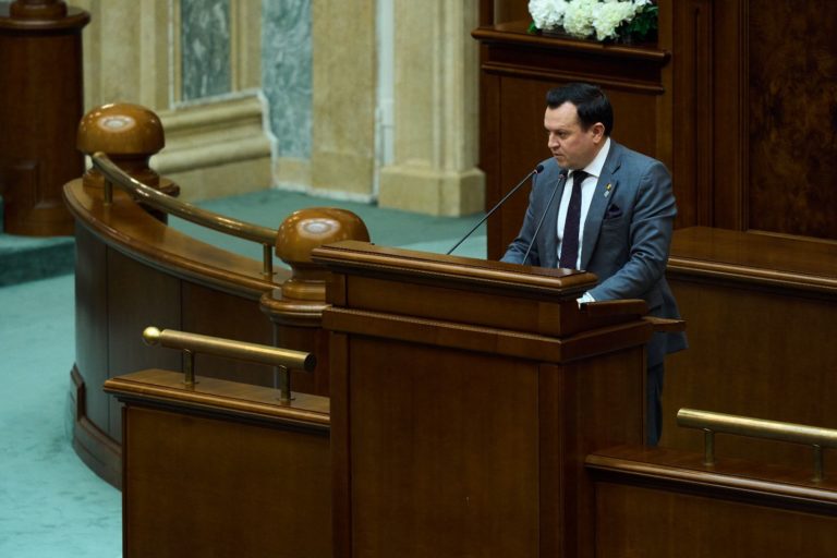 COMUNICAT DE PRESĂ: Senatorul Cătălin Silegeanu cere reabilitarea urgentă a sediului Serviciului Rutier din Botoșani