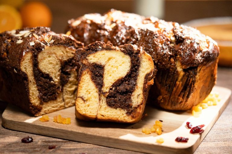 Mii de români cumpără alimente cu risc de Salmonella și Listeria din mediul online. ANSVSA: „Este ilegal și periculos”