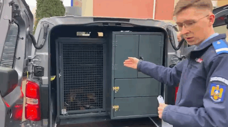 Condiții europene pentru câinii jandarmilor.