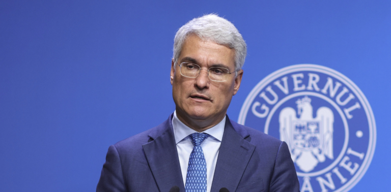 Prețuri duble sau chiar triple la microbuzele școlare: Ministrul Investițiilor cere anchetă europeană