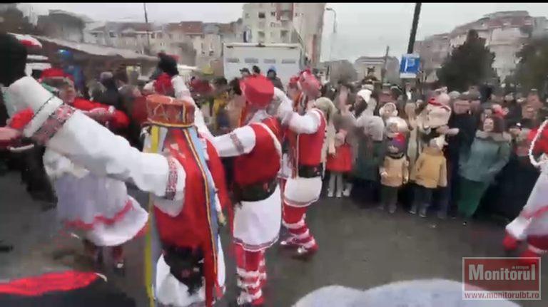 Noroc de festival, că prin oraș nu prea au mai umblat.