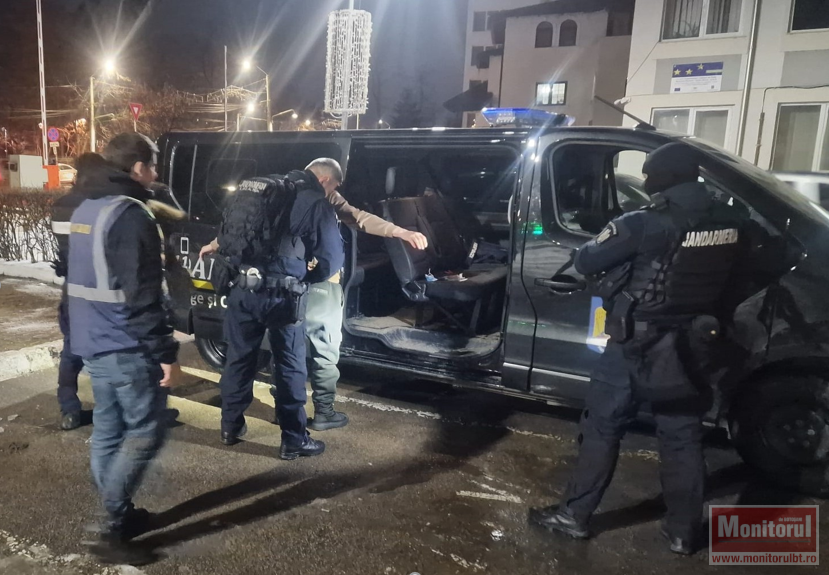 Moldovean scos sub escortă din Botoșani, după o acțiune fulger