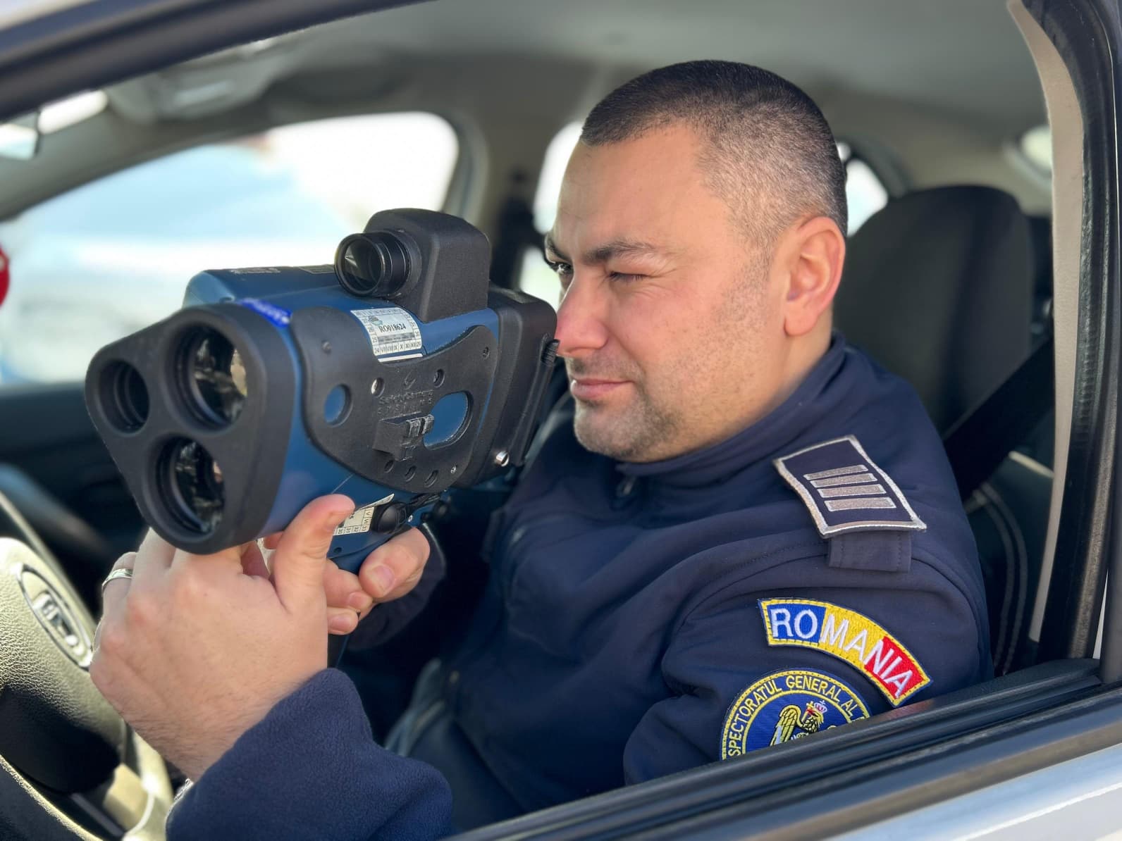 Plimbare cu maşina le beţie oprită cu poliţia