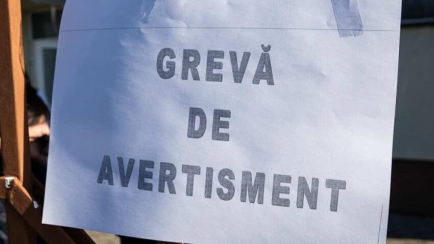 Grevă în peste 1.500 de primării din ţară. Premierul avertizează: Ori reforme, ori comasare