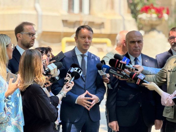 PNL, USR și UDMR îl propun pe Siegfried Mureșan premier. PSD merge pe varianta Sorin Grindeanu