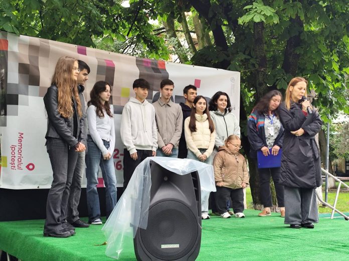 Zeci de activităţi culturale la Zilele Eminescu